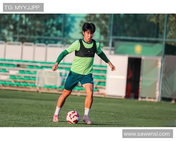 北京国安迎战青莱联争夺胜利全力以赴展现球队实力与风采