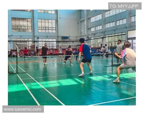 深圳羽毛球队挑战赛背后的奋斗故事与拼搏精神揭秘